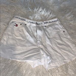 Tommy Hilfiger white shorts size 4